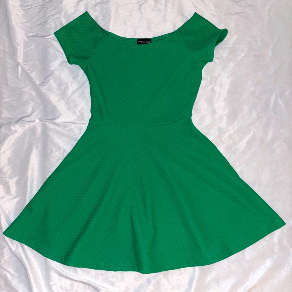 Wet Seal green boatneck dress